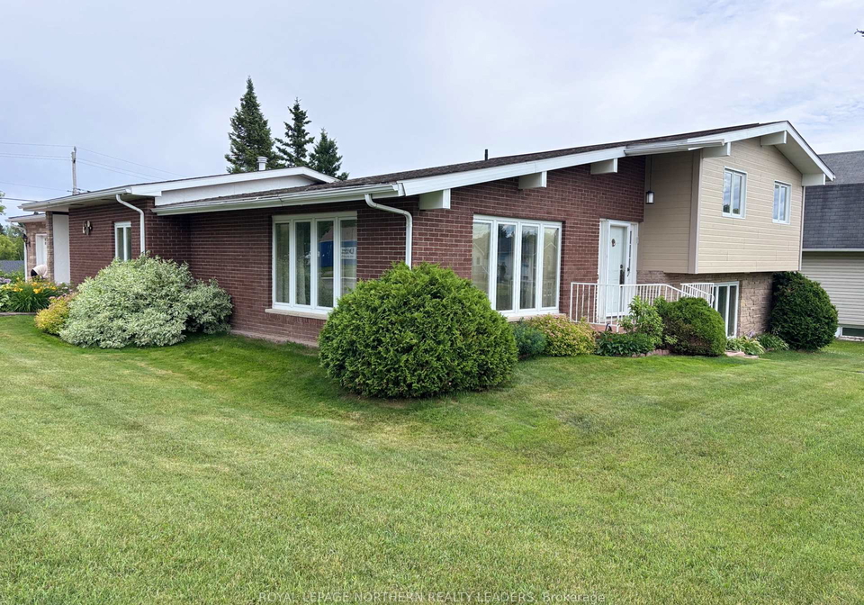 324-third-avenue-cochrane-ontario-t13601924