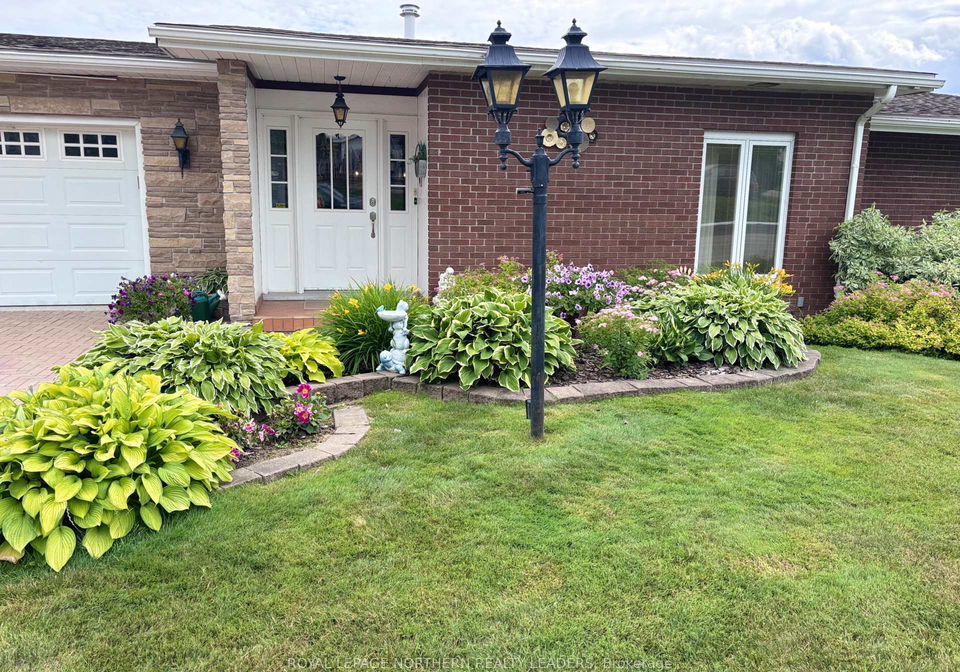 324-third-avenue-cochrane-ontario-t13601924