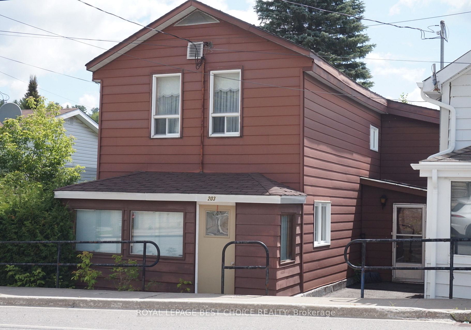 59-lang-street-cobalt-ontario-t13606334