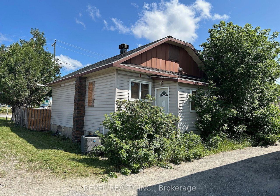 331-lang-avenue-timmins-ontario-t13611696