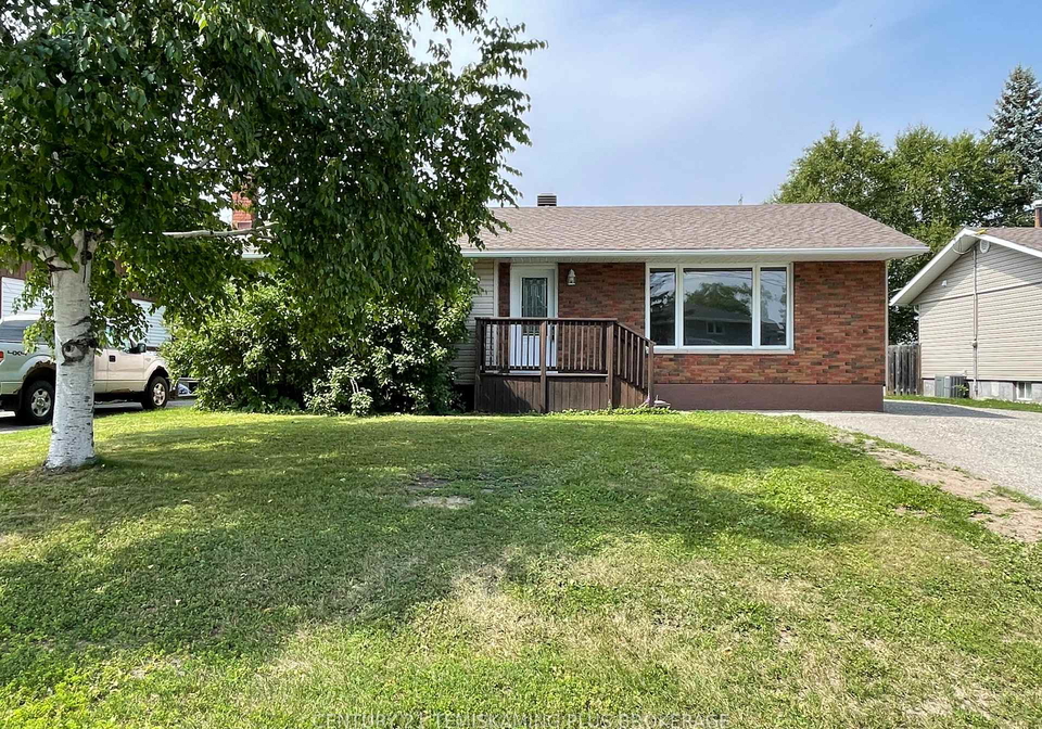 225-hessle-avenue-temiskaming-shores-ontario-t13631654