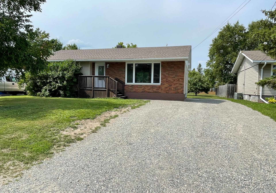 225-hessle-avenue-temiskaming-shores-ontario-t13631654