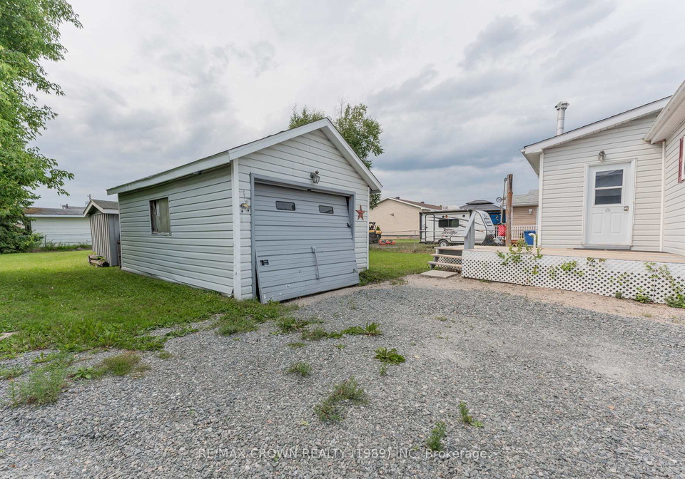 17-marquette-crescent-kapuskasing-ontario-t13663556