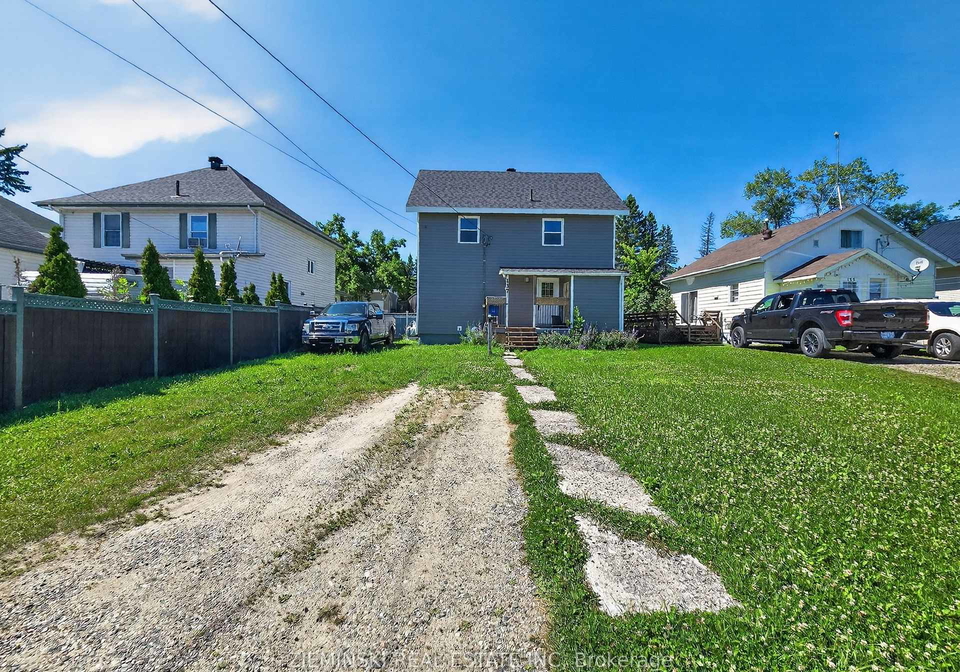 137-cambridge-avenue-iroquois-falls-ontario-t13667296