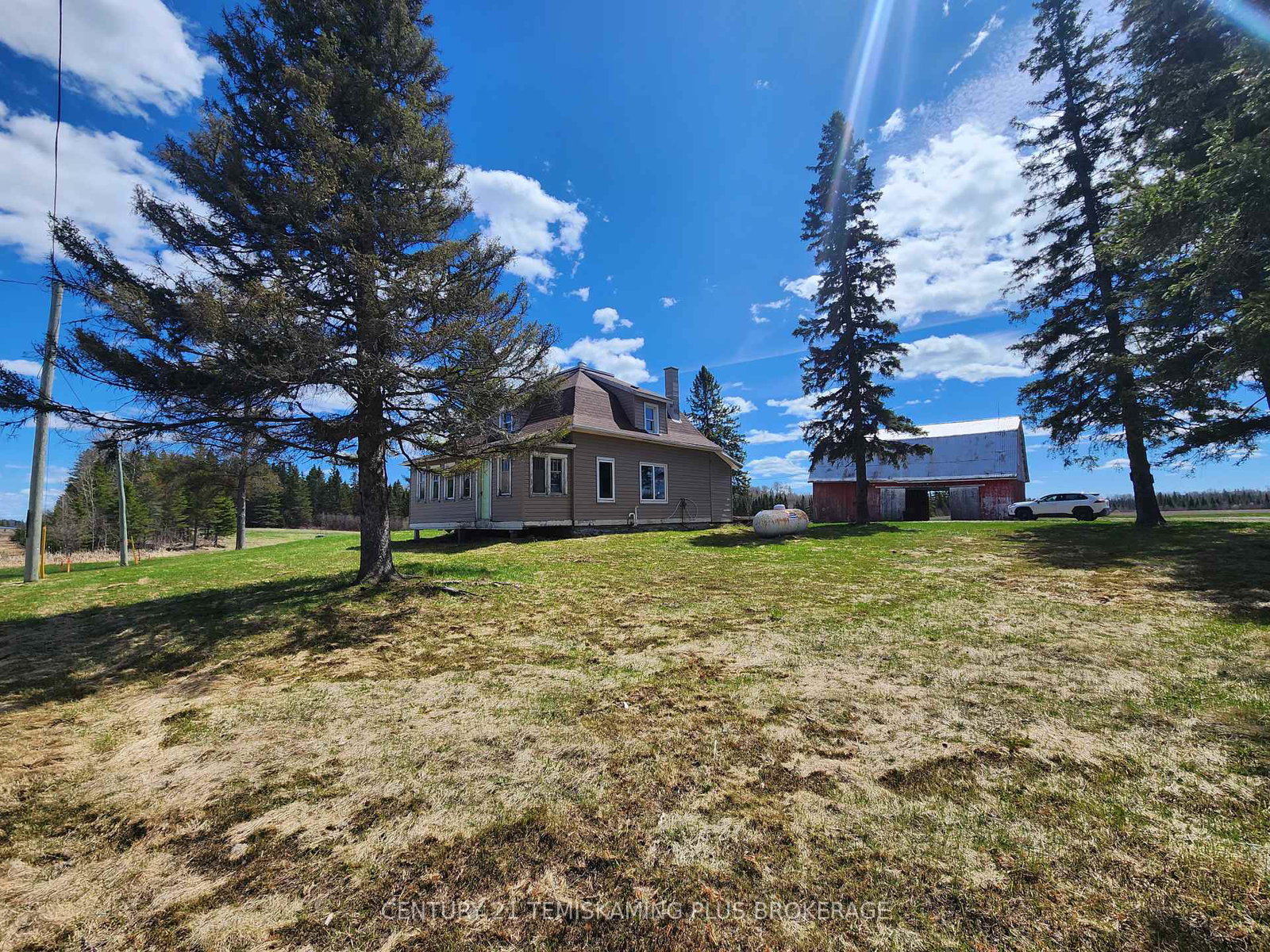 pt-ehalf-nhalf-lt-6-con-4-highway-65-highway-timiskaming-ontario-t13699390