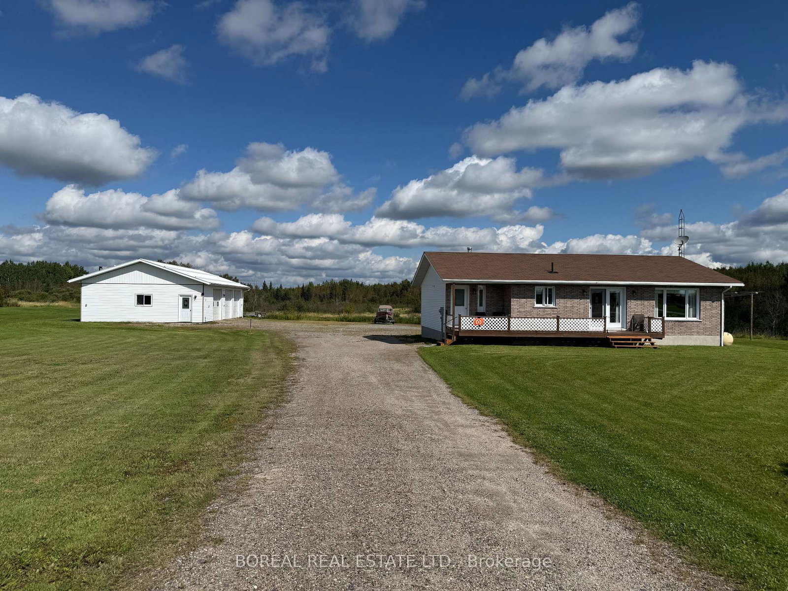 1363-hwy-652-cochrane-ontario-t13743514
