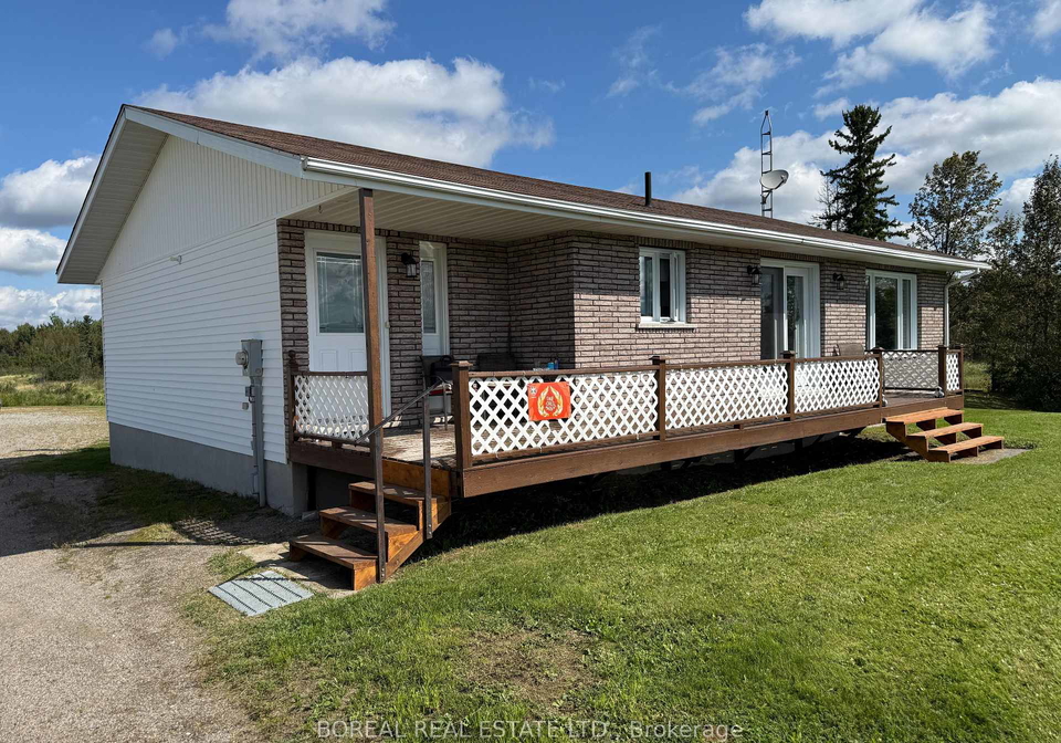 1363-hwy-652-cochrane-ontario-t13743514