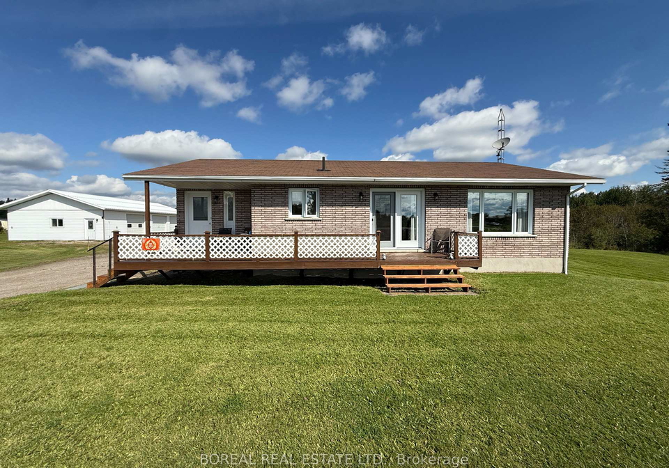 1363-hwy-652-cochrane-ontario-t13743514