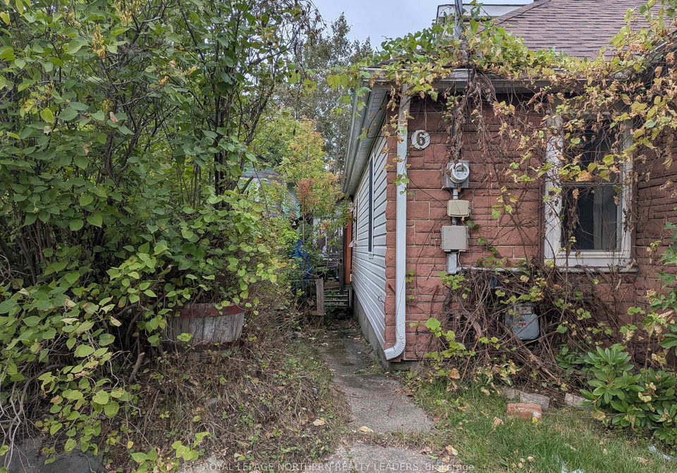 6-boundary-lane-timmins-ontario-t13771666