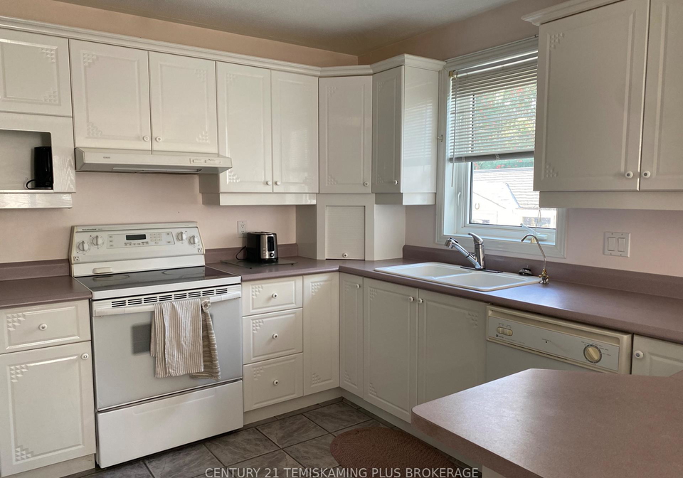 430-main-street-temiskaming-shores-ontario-t13817492