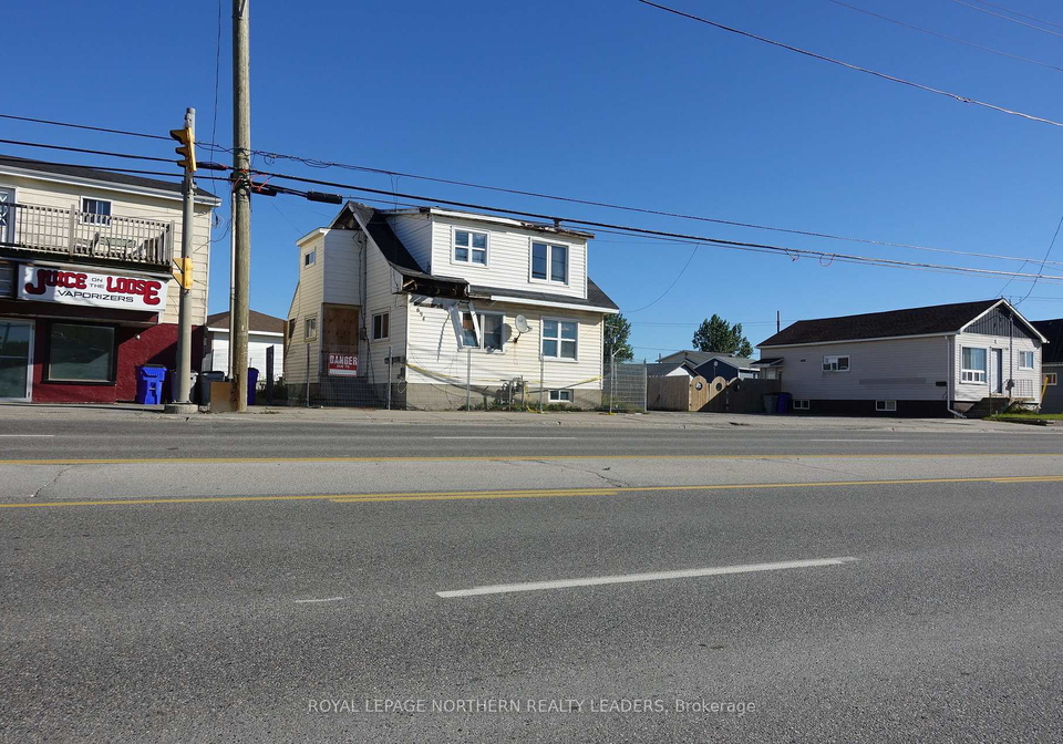 698-riverside-drive-timmins-ontario-t9375885