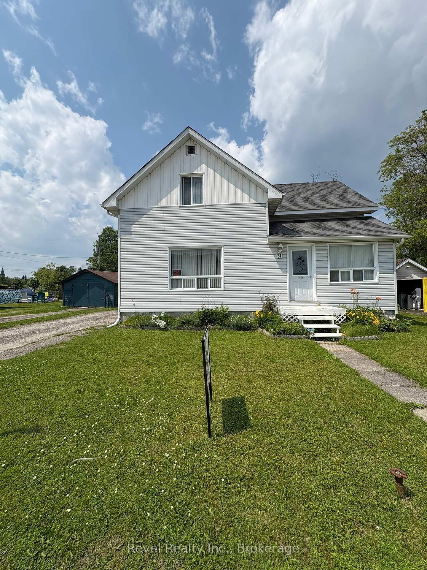 31-cain-avenue-kapuskasing-ontario-t9383892