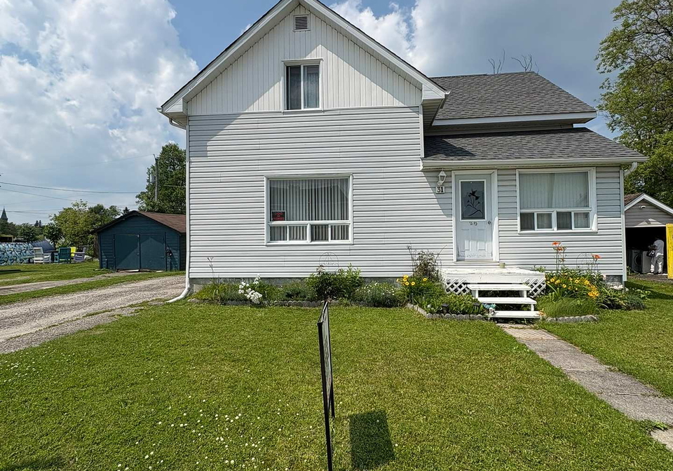 31-cain-avenue-kapuskasing-ontario-t9383892