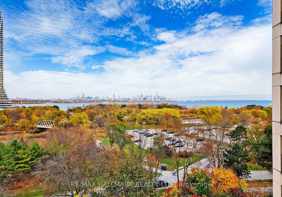 2261-lakeshore-boulevard-w-toronto-ontario-w10411747