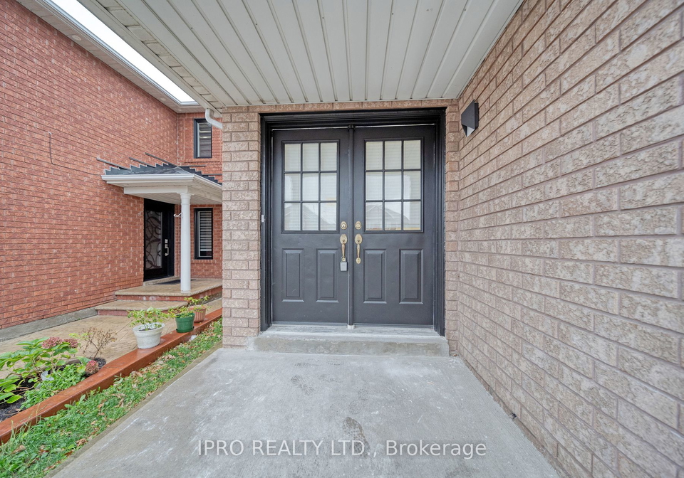 1204-prestonwood-crescent-mississauga-ontario-w10707840