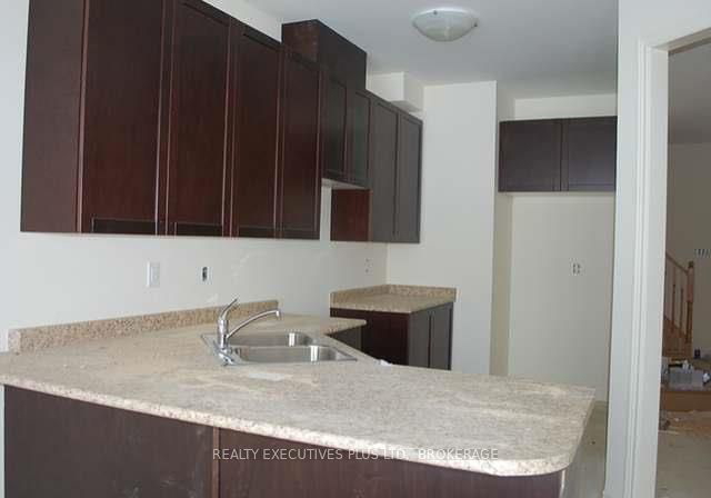 881-oasis-drive-mississauga-ontario-w11265565