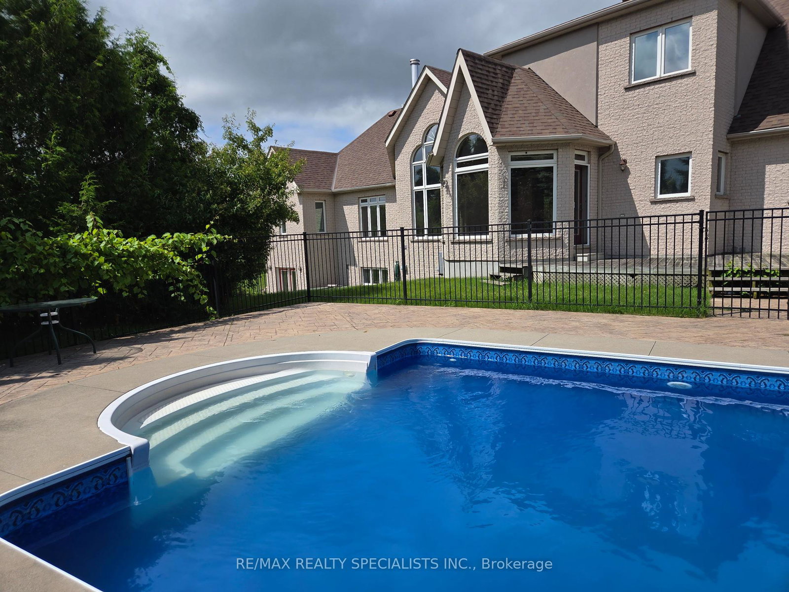 7-deer-run-crescent-halton-hills-ontario-w11895415