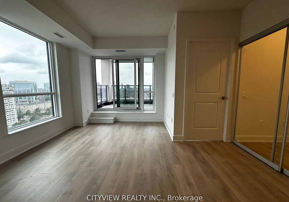 202-burnhamthorpe-road-e-mississauga-ontario-w11913196