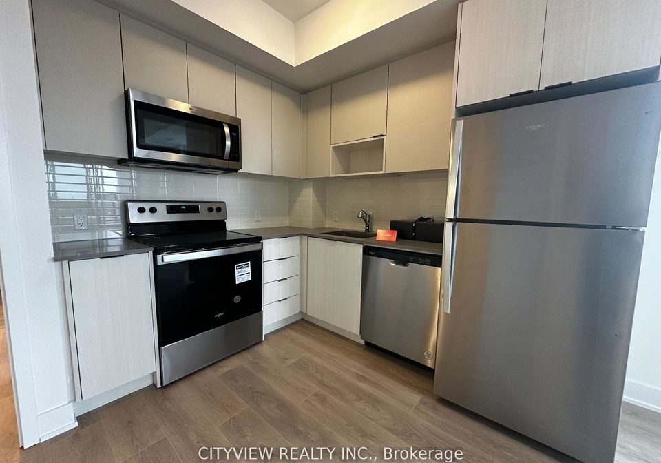 202-burnhamthorpe-road-e-mississauga-ontario-w11913196