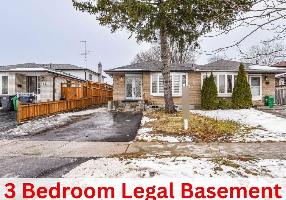 819-eaglemount-crescent-mississauga-ontario-w11930713