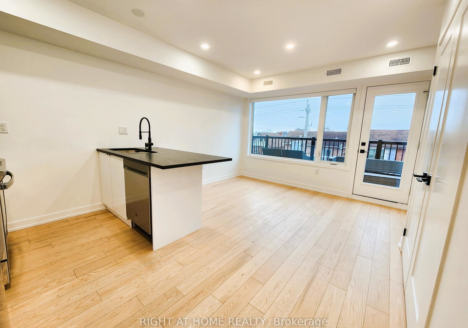 106-lappin-avenue-toronto-ontario-w11935195