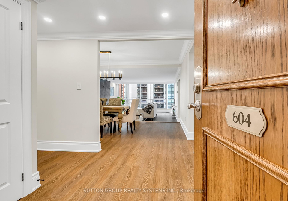 2170-marine-drive-oakville-ontario-w11944012