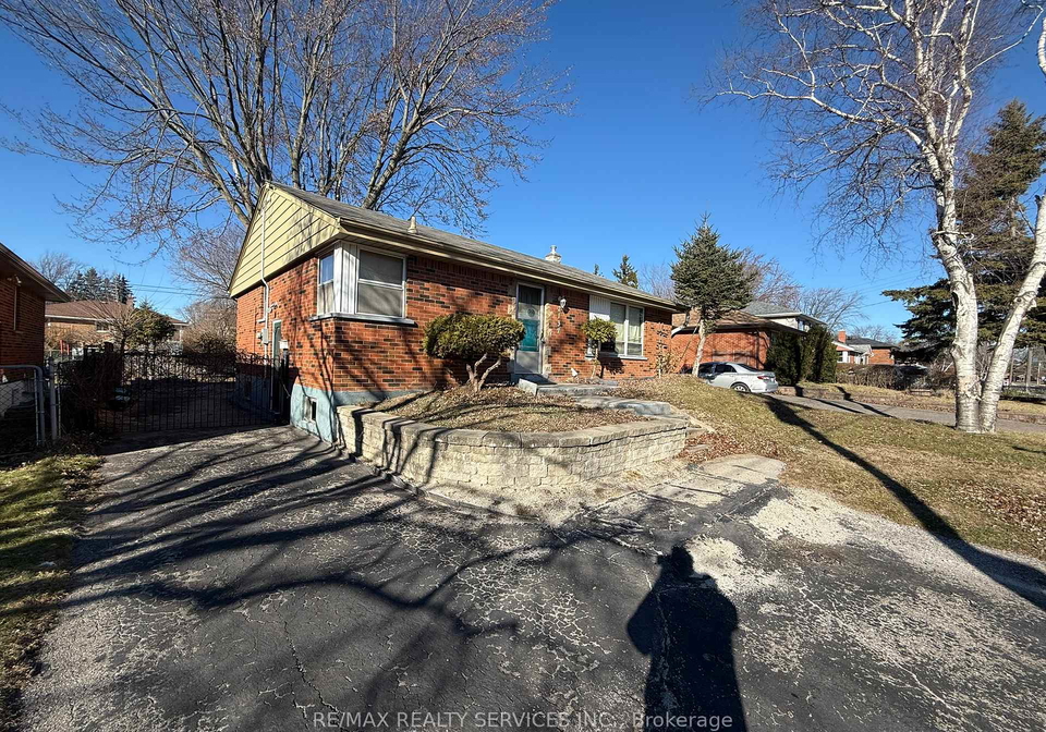 2137-mount-forest-drive-burlington-ontario-w11950484
