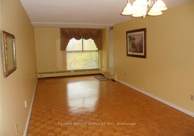 4689-jane-street-york-ontario-w11968974