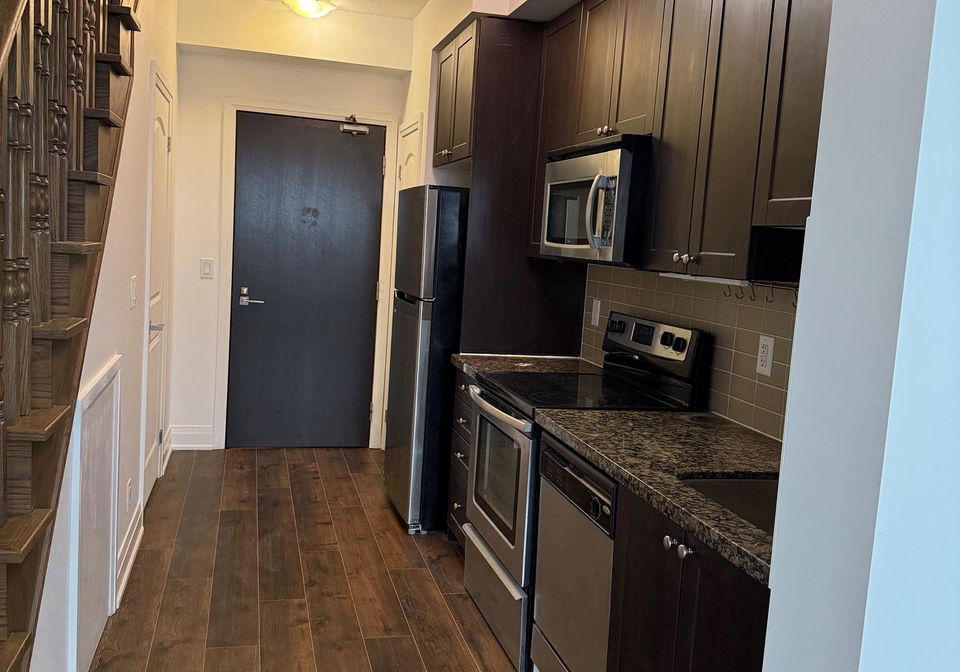 1060-sheppard-avenue-york-ontario-w11969564