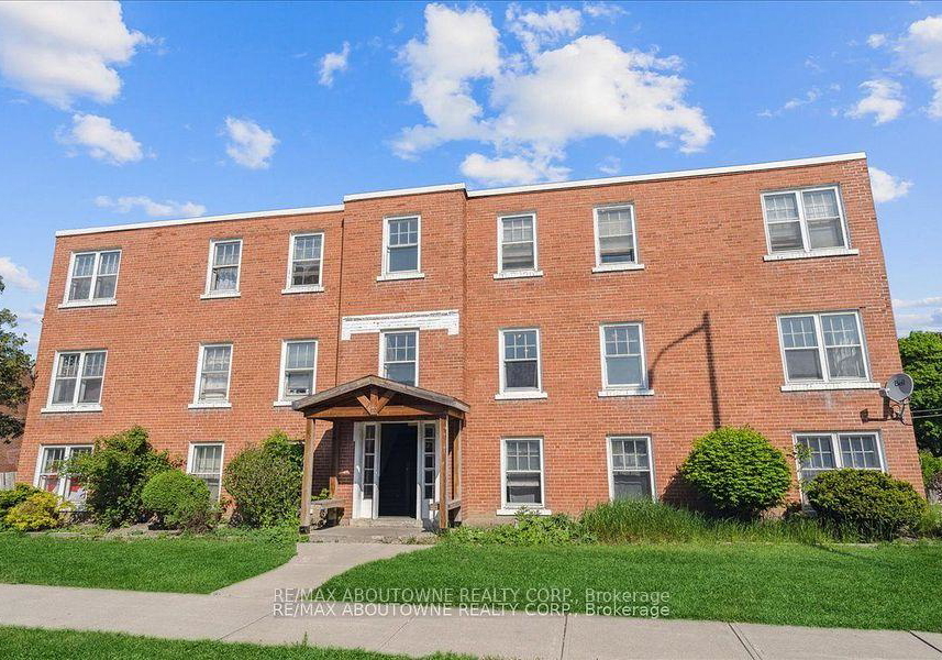 133-north-service-road-e-oakville-ontario-w11970060
