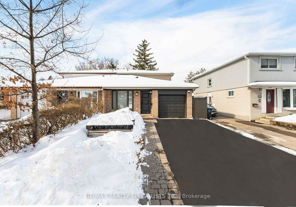 2244-delkus-crescent-mississauga-ontario-w11976843