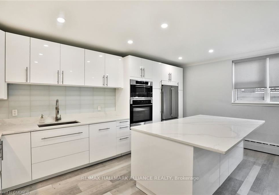 2054-courtland-drive-burlington-ontario-w11979697