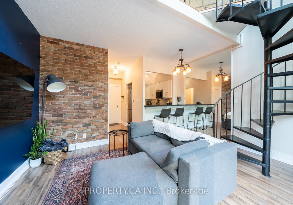 2261-lake-shore-boulevard-etobicoke-ontario-w11981592