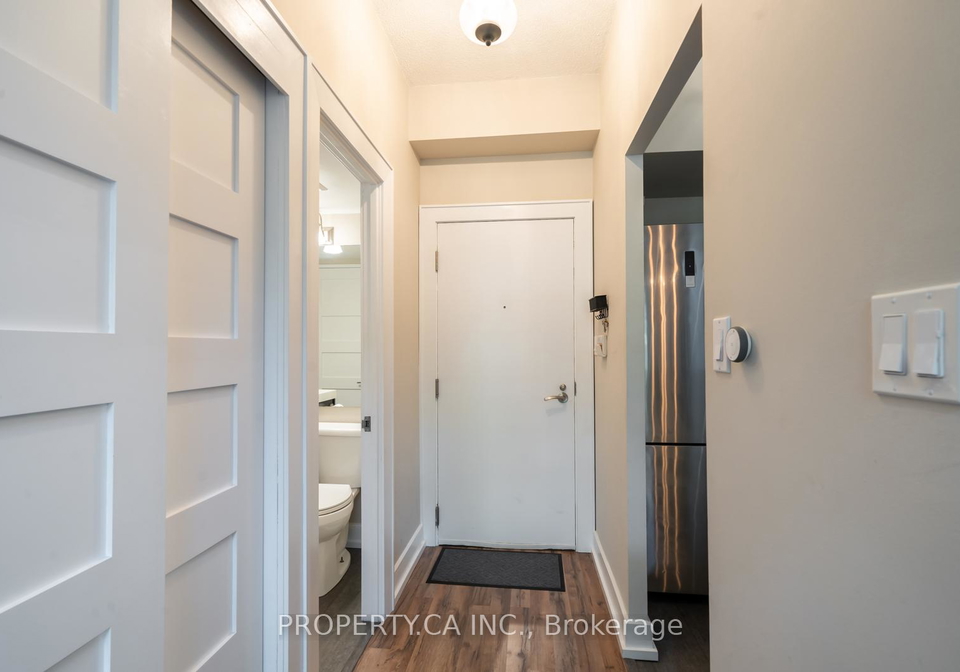 2261-lake-shore-boulevard-etobicoke-ontario-w11981592