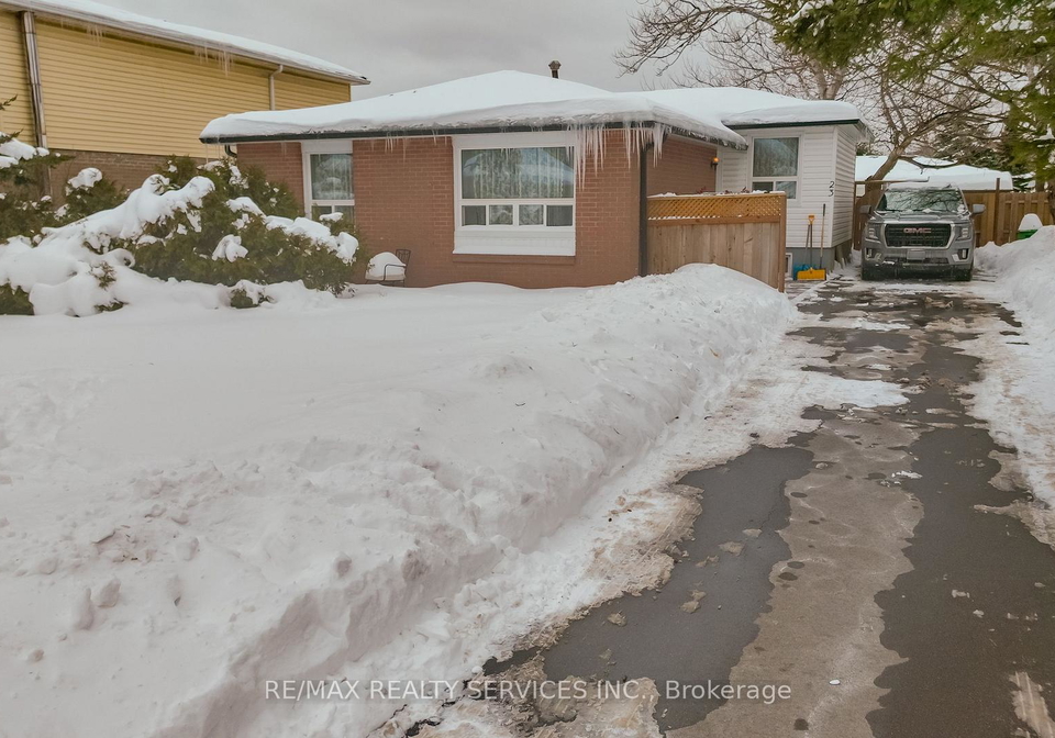 23-fidelia-crescent-brampton-ontario-w11982533