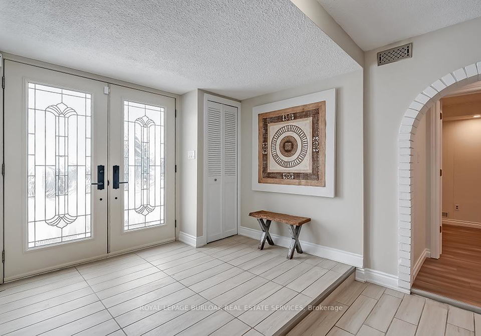 1331-portview-court-burlington-ontario-w11982595
