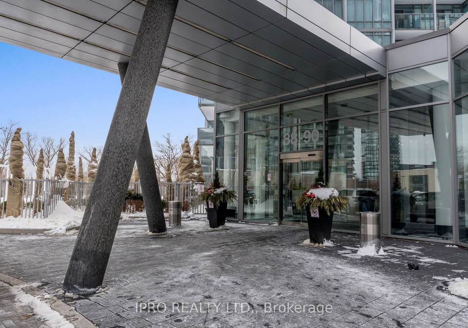 90-parklawn-road-etobicoke-ontario-w11983391