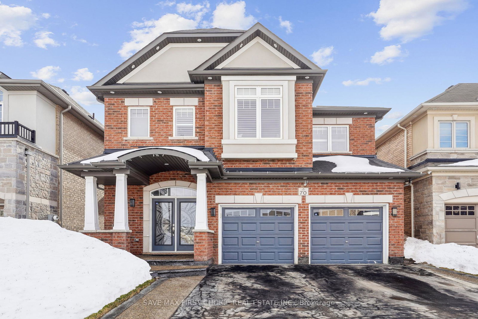 70-masken-circle-brampton-ontario-w11993039