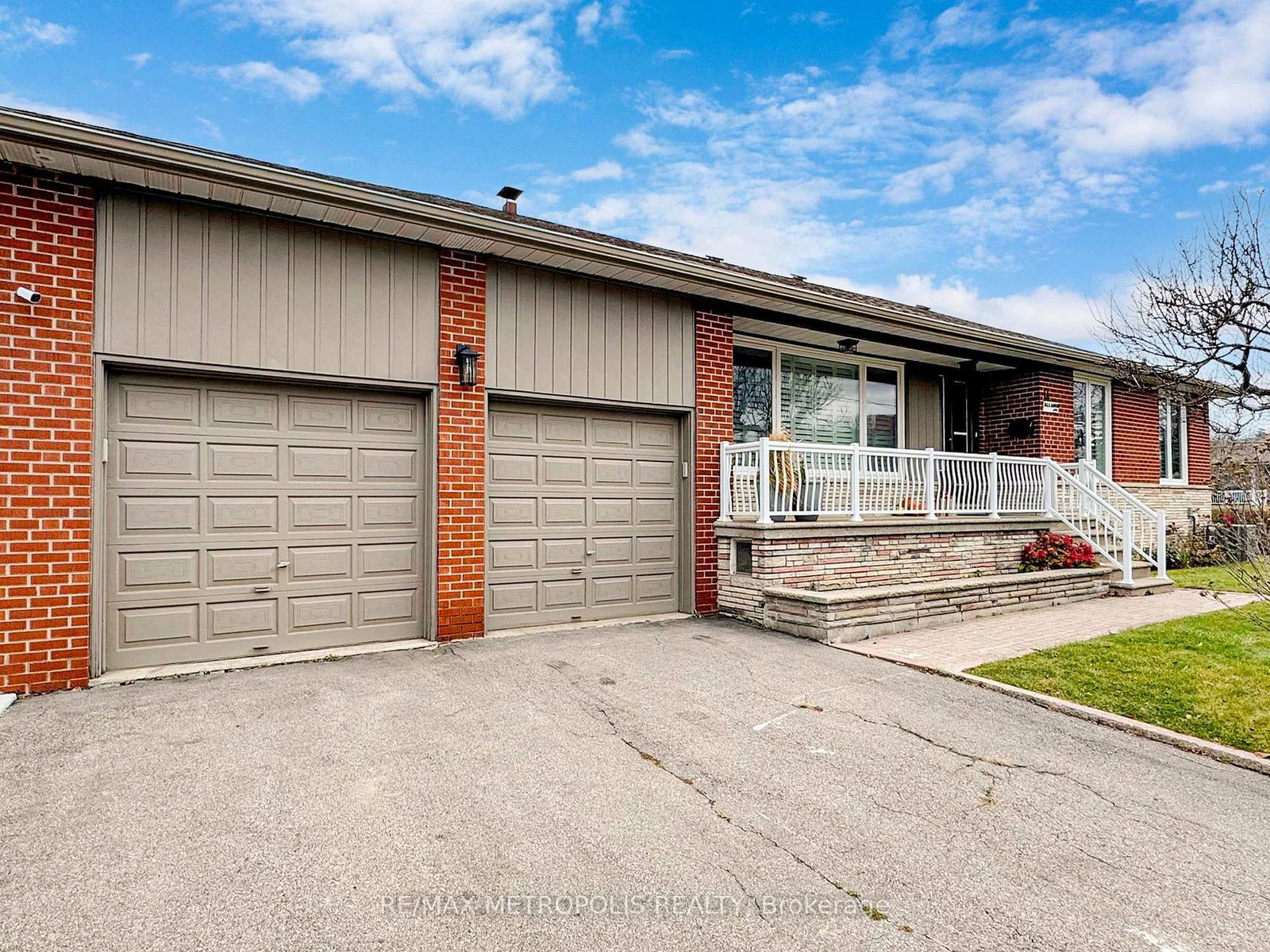 14-alladin-avenue-north-york-ontario-w11998340