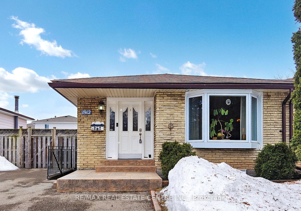 1912-bonnymede-drive-mississauga-ontario-w12006553