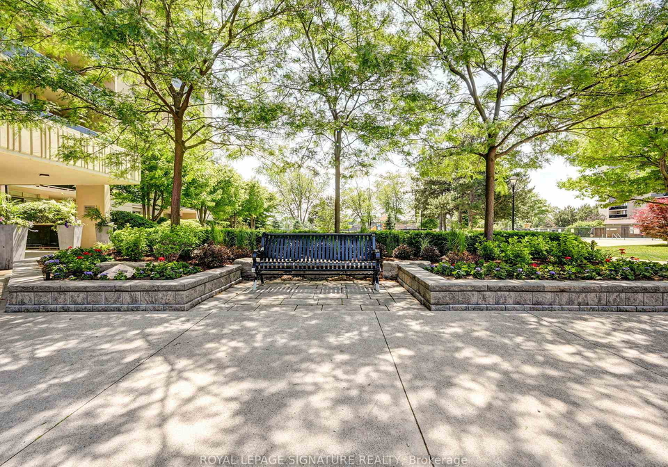 812-burnhamthorpe-road-etobicoke-ontario-w12014989