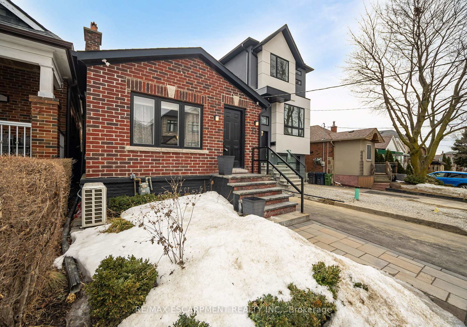 25-belgravia-avenue-north-york-ontario-w12016425