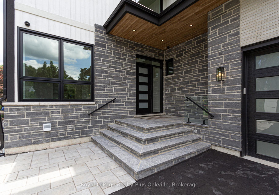 312-north-shore-boulevard-w-burlington-ontario-w12025703