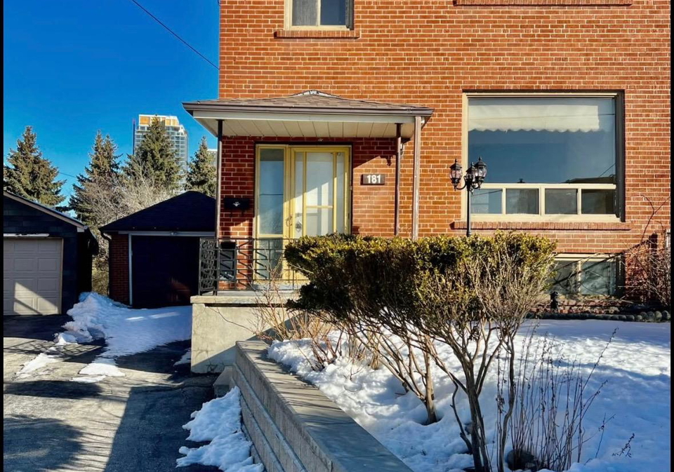 181-habitant-drive-york-ontario-w12027305