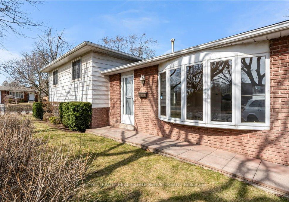 525-seymour-drive-oakville-ontario-w12031508