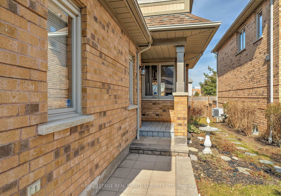 5662-glen-erin-drive-mississauga-ontario-w12033852