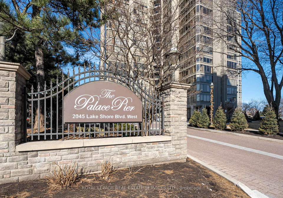 2045-lake-shore-boulevard-w-etobicoke-ontario-w12036225