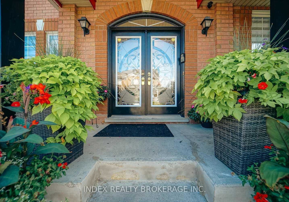 76-maldives-crescent-brampton-ontario-w12038546