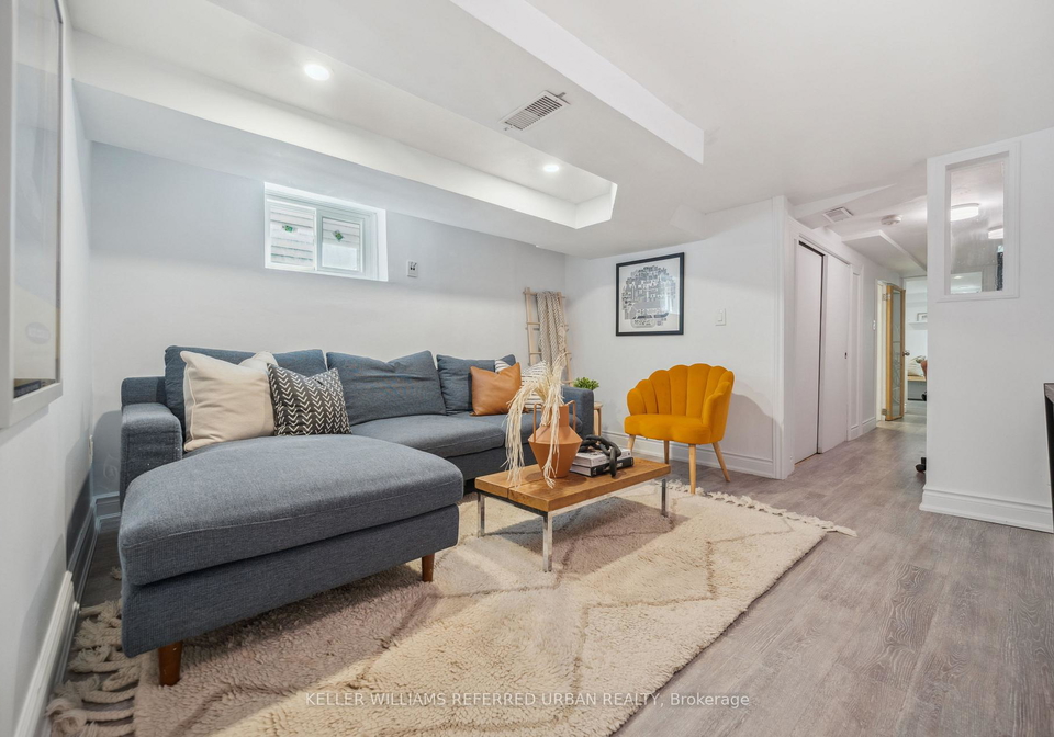23-white-avenue-toronto-ontario-w12038895