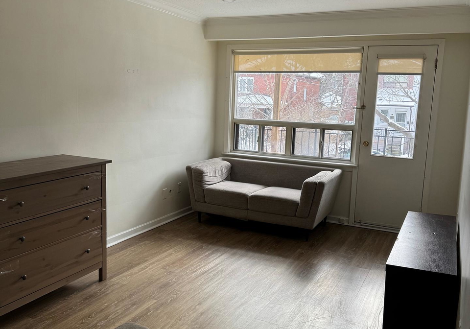 42-symons-street-etobicoke-ontario-w12040214